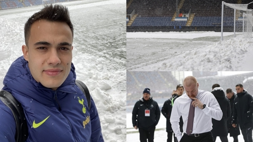 Trận đấu bị hoãn vì tuyết lớn, sao Tottenham tranh thủ "sống ảo"